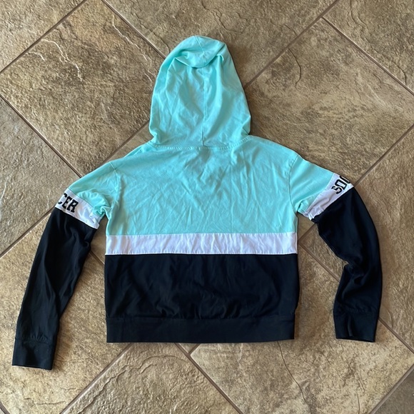 + nwot + JUSTICE Soccer Crop Hooded Long Sleeve Shirt - Picture 2 of 6